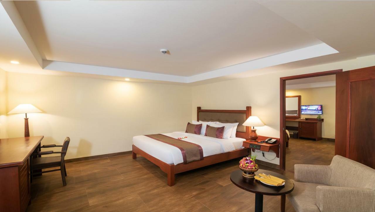 סיאם ריפ Hotel De La Renaissance מראה חיצוני תמונה